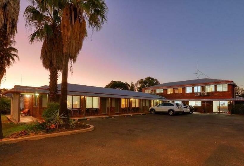 이코노미 룸, Bryants Motel Roma