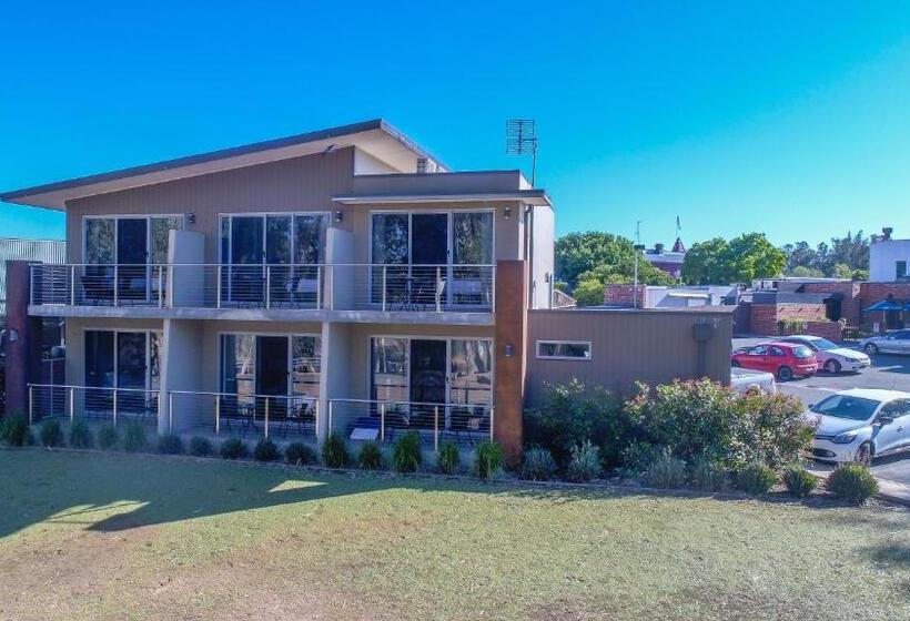 디럭스 스튜디오, Campaspe Lodge