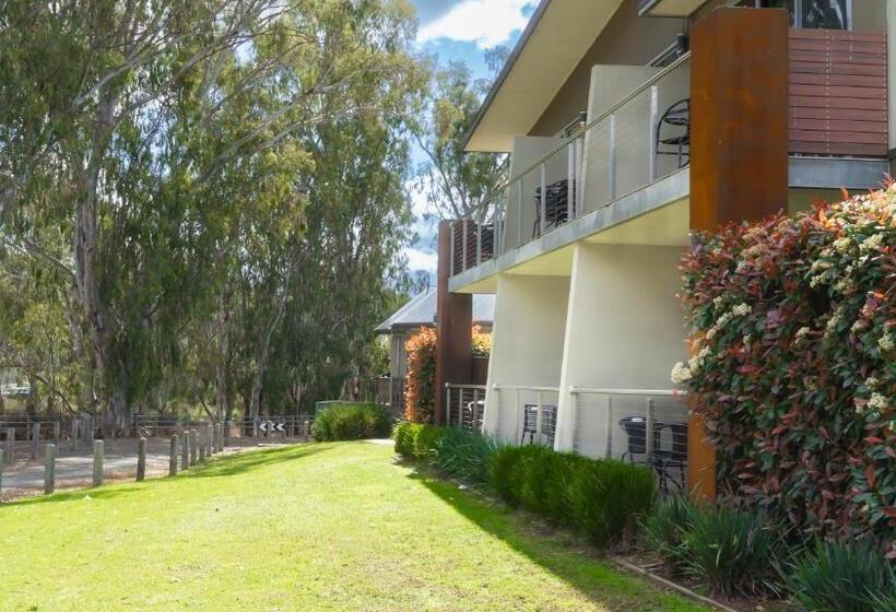 디럭스 스튜디오, Campaspe Lodge