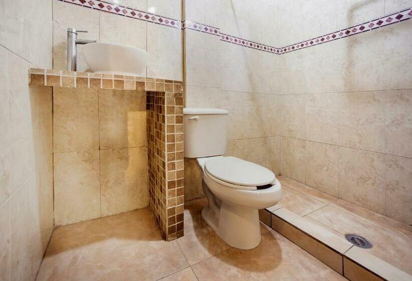 Quarto Estandar, Torre