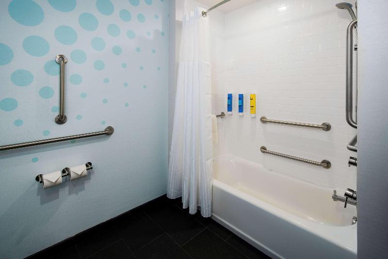 Quarto Estandar para Deficientes Físicos, Tru By Hilton Goodyear Phoenix West, Az