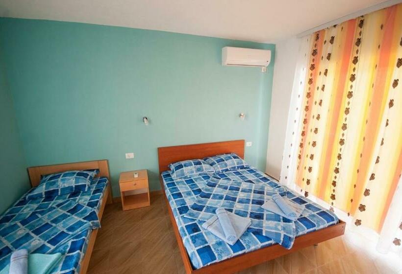 استودیو استاندارد با بالکن, Studio Apartments Tea