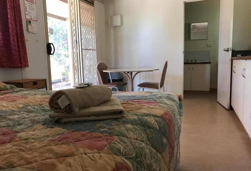 Номер Стандарт, Aaok Karratha Caravan Park