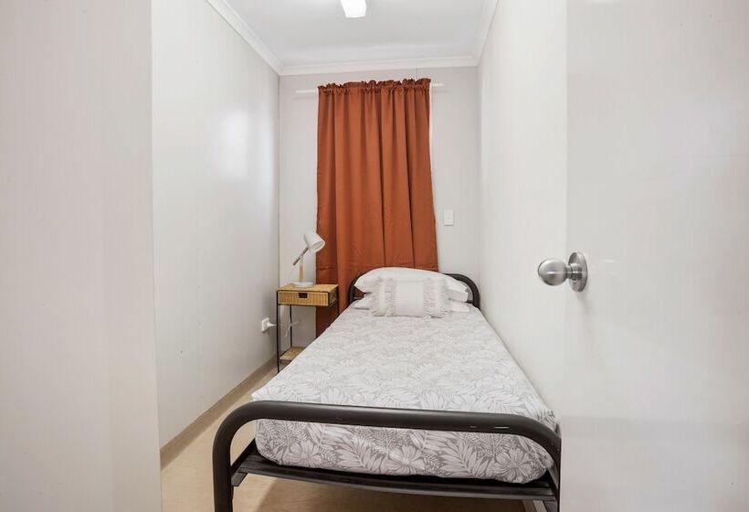 Номер Стандарт, Aaok Karratha Caravan Park