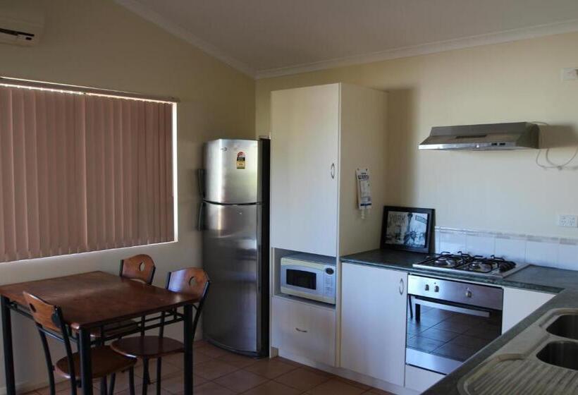 Апартаменты 2 Спальни, Aaok Karratha Caravan Park