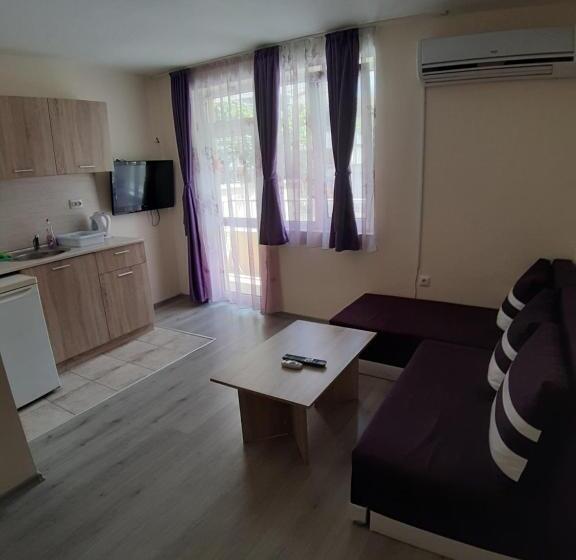 דירת חדר, Guest House Diamandievi