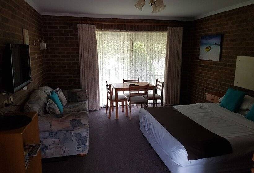 Семейный Номер, Barham Colonial Motel