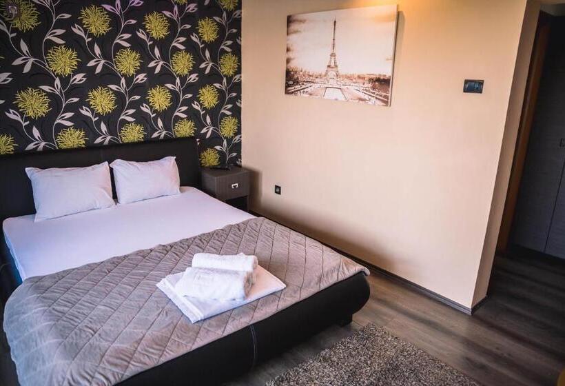 اتاق لوکس با بالکن, Guest House Vila Salute