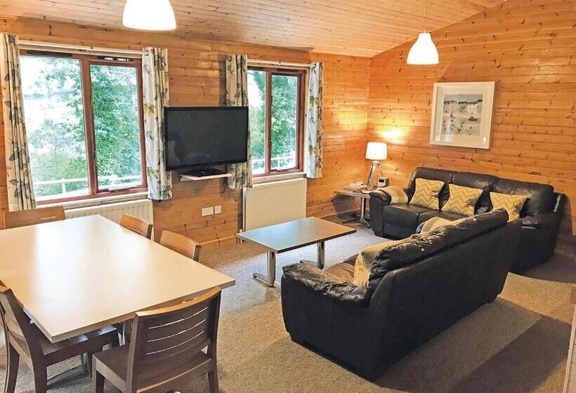 Дом 3 Спальни, Ivyleaf Combe Lodges
