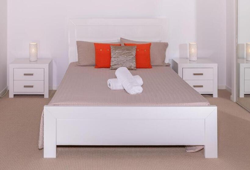 3침실 프리미엄 아파트, The Waterford Prestige Apartments