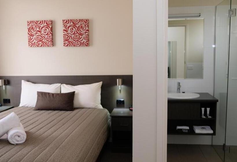 수피리어 룸, Loddon River Motel