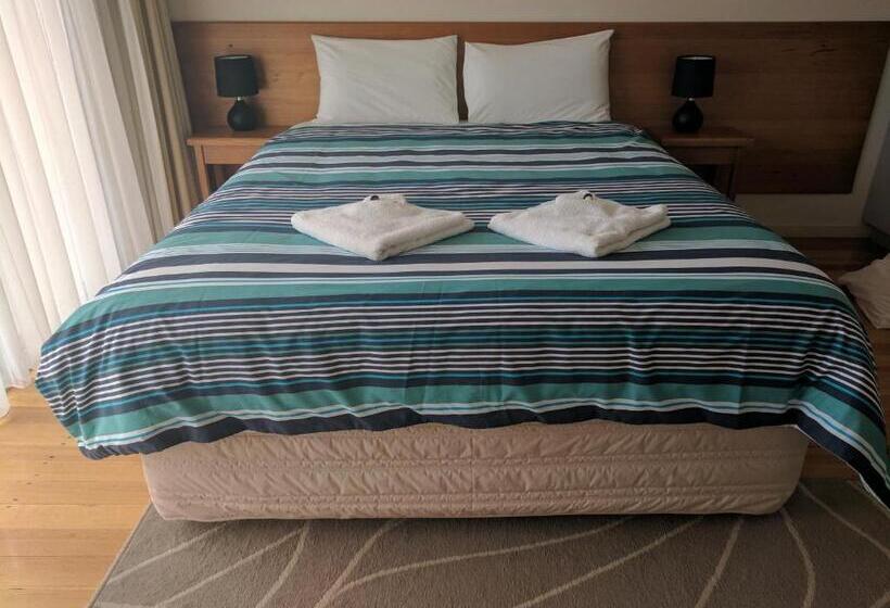Номер Стандарт с Балконом, Metung Waters Motel And Apartments