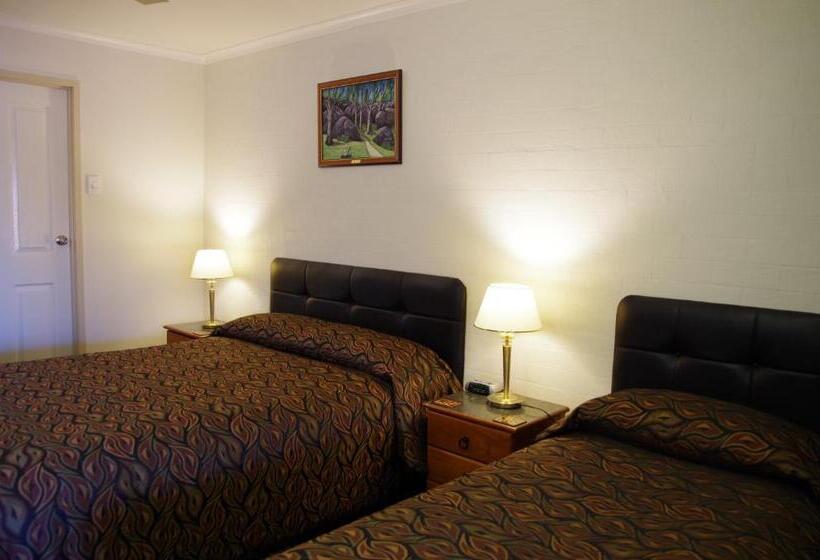 Номер Стандарт, Stannum Lodge Motor Inn