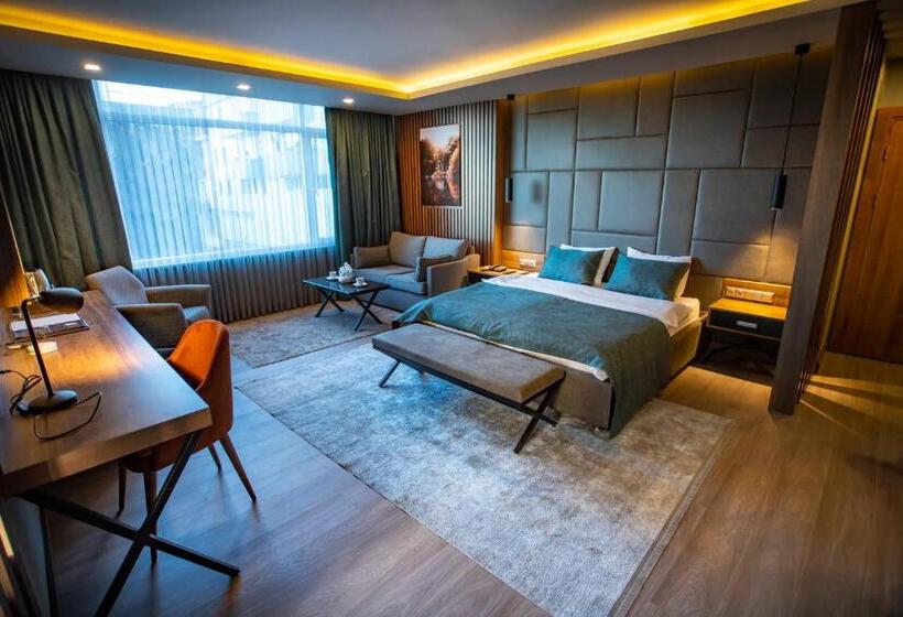 سوییت لوکس, Nova Suite