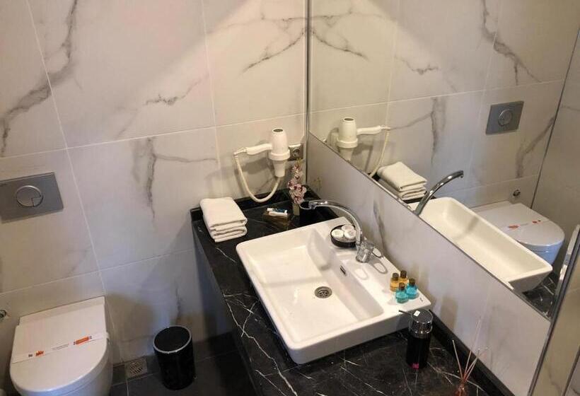 سوییت خانوادگی, Nova Suite