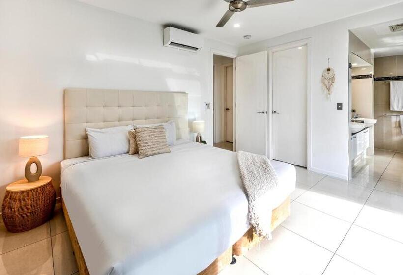 Апартаменты 3 Спальни, Pinnacle Apartments