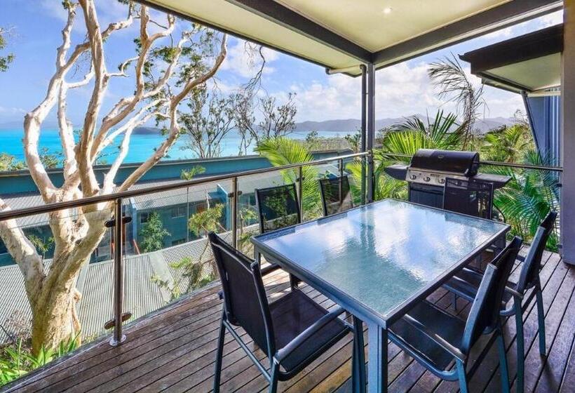 Апартаменты 2 Спальни Вид на Море, Pinnacle Apartments