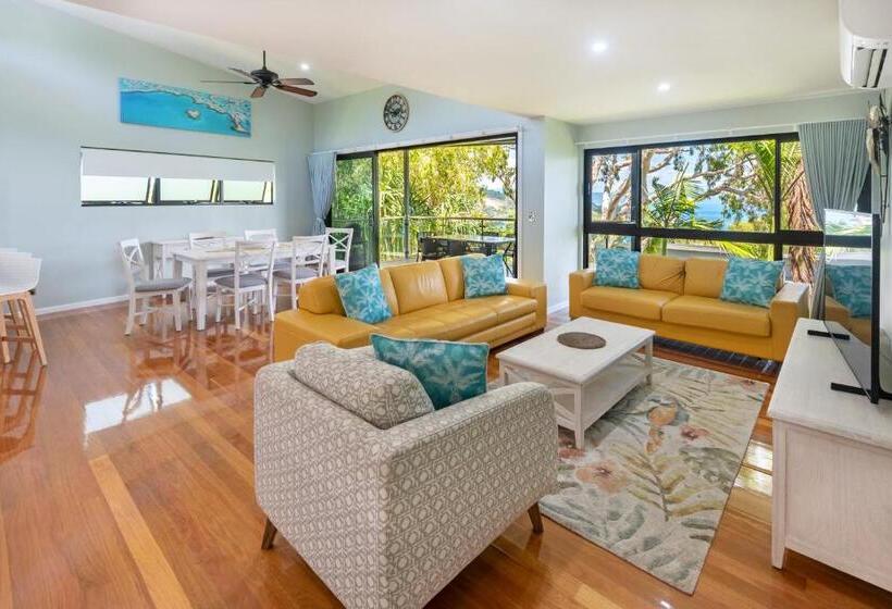 דירת 2 חדרים נוף לים, Pinnacle Apartments