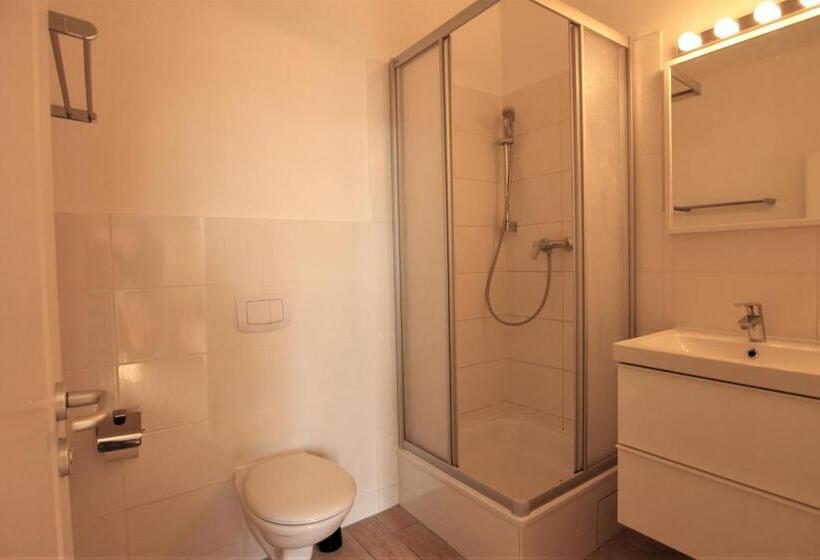 اتاق استاندارد چهار تخته, Blue Doors Hostel Altstadt