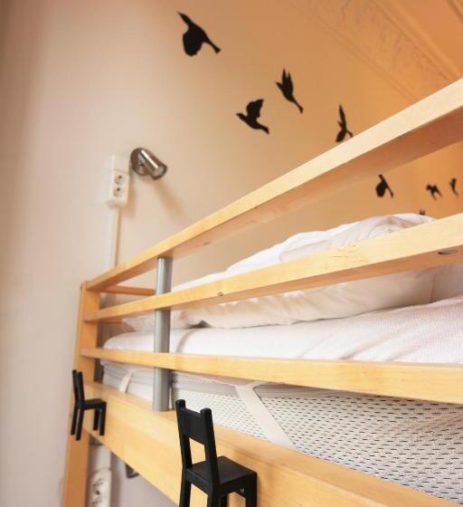 تختخواب در اتاق مشترک, Blue Doors Hostel Altstadt
