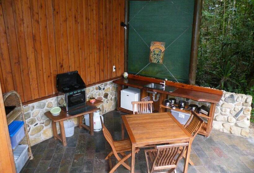 오두막, Epiphyte B & B