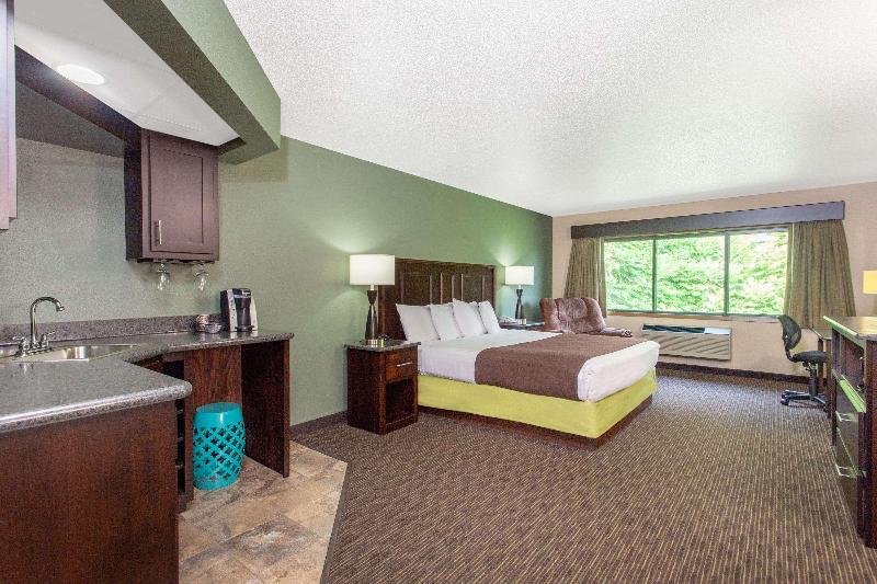 Люкс Кровать Кинг, Americinn By Wyndham West Salem