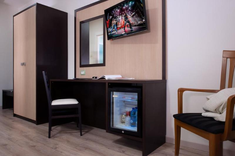 اتاق استاندارد, Cdh Hotel Modena