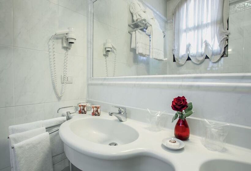Standard Triple Room, Locanda Vivaldi