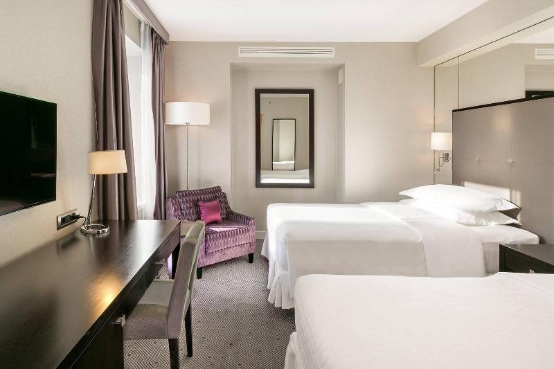 اتاق کلاسیک با چشم‌انداز شهر, Sheraton Bucharest