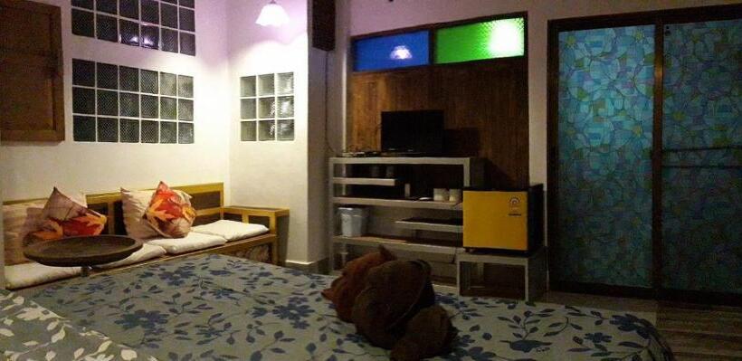 Номер Стандарт с Балконом, Banthorphan Resort