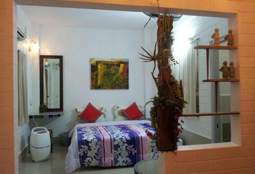 Номер Стандарт Трехместный, Banthorphan Resort