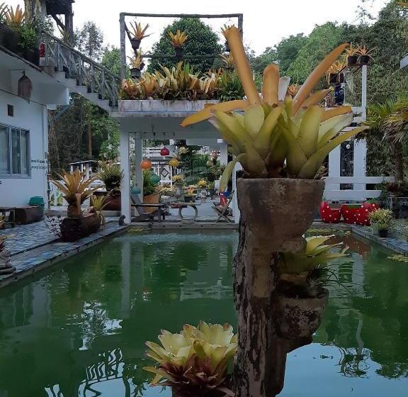 家庭间, Banthorphan Resort