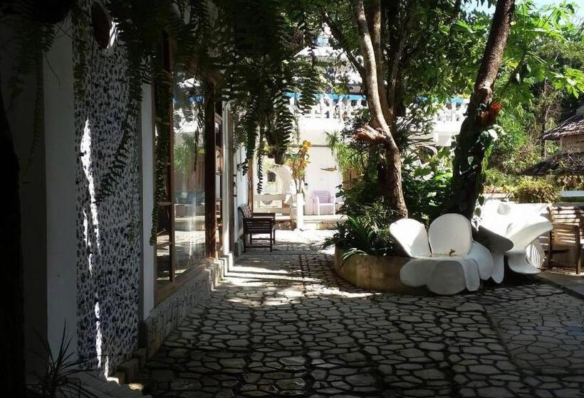 Семейный Номер, Banthorphan Resort