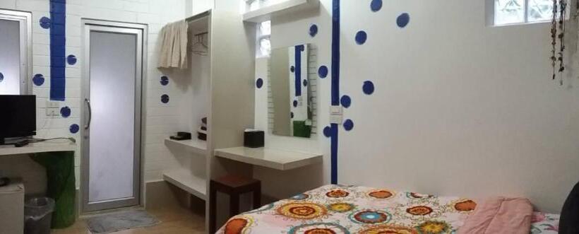 اتاق استاندارد سه تخته با بالکن, Banthorphan Resort