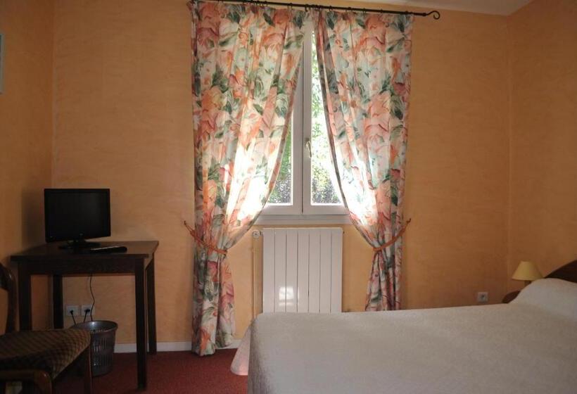 标准三人间, Hôtel Auberge De La Nauze