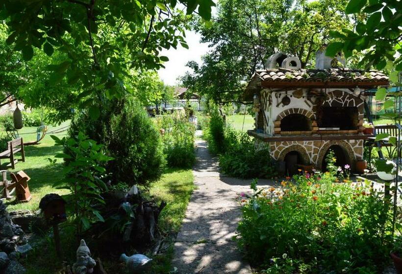 غرفة قياسية, The Old House Guest House