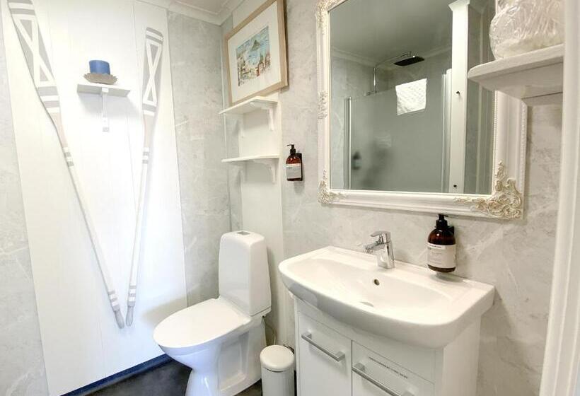 Номер Deluxe Вид на Море с Балконом, Skaftö Hotell Villa Lönndal, Grundsund