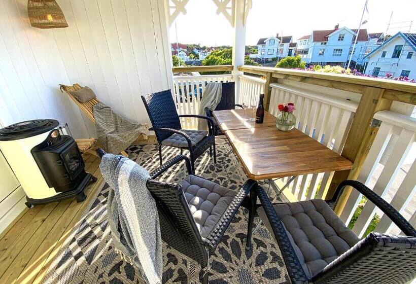 Апартаменты 1 Спальня с Террасой, Skaftö Hotell Villa Lönndal, Grundsund