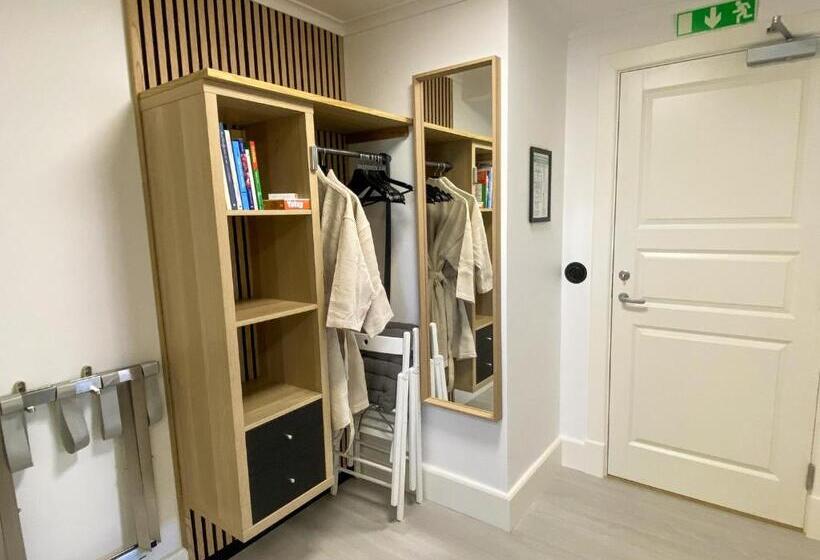 Апартаменты 1 Спальня с Террасой, Skaftö Hotell Villa Lönndal, Grundsund