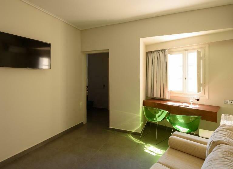 سوییت, Afroditi Venus Beach Resort