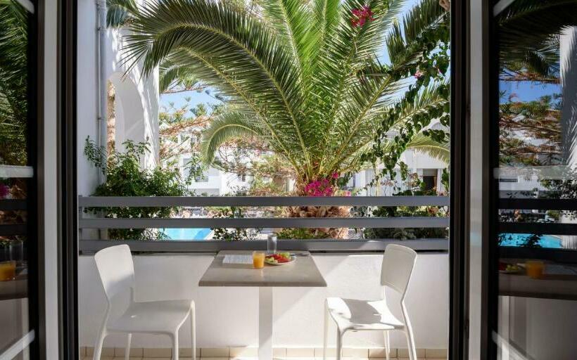 سوییت, Afroditi Venus Beach Resort