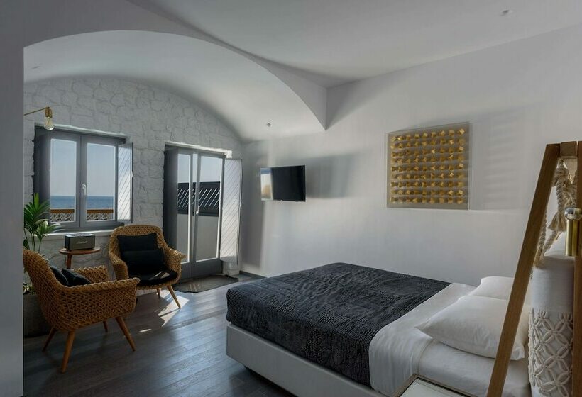 اتاق لوکس با چشم‌انداز دریا, Afroditi Venus Beach Resort