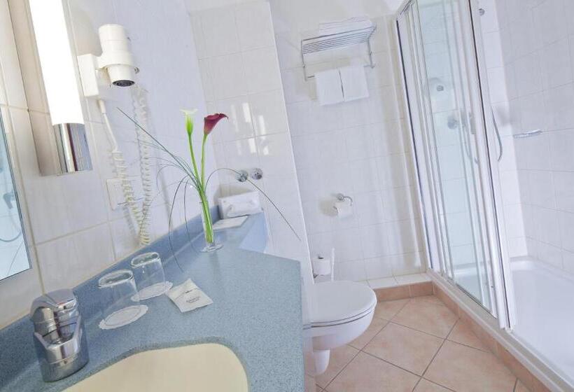 标准三人间, Apartment Hotel Hamburg Mitte
