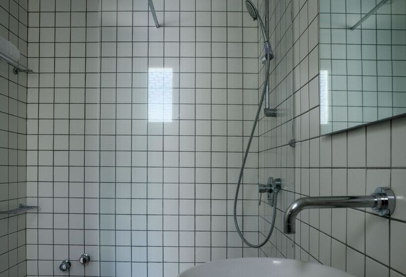 سوییت جونیور, Afroditi Venus Beach Resort