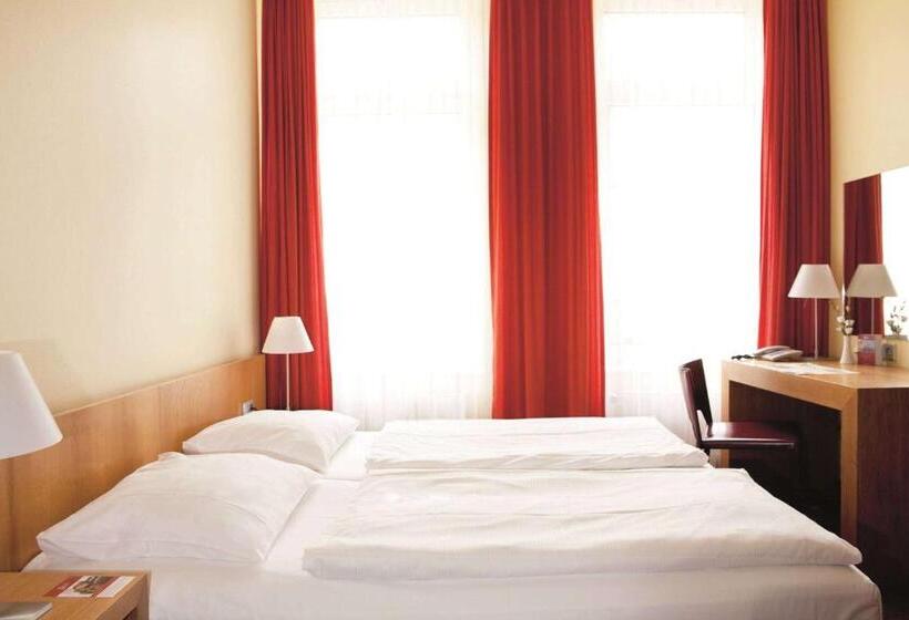 Номер Комфорт Индивидуальный, Vienna House Easy By Wyndham Rostock