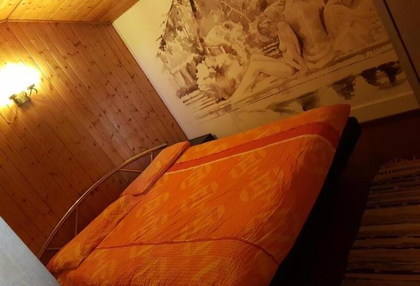 浴室共有スタンダード4人用ルーム, Pensione Cari