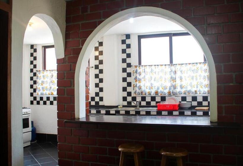 بنگله خانوادگی, Casa Del Gringo
