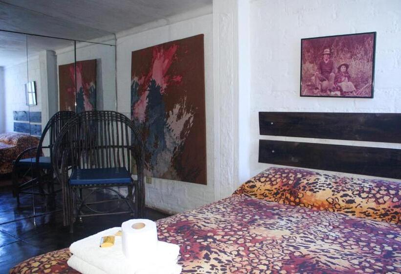 بنگله خانوادگی, Casa Del Gringo