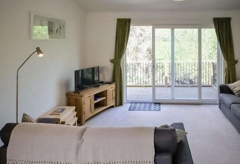 Дом 2 Спальни, Clun Valley Lodges