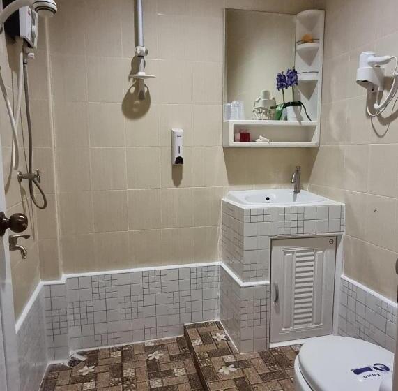 Quarto Estandar com Sacada, Baan Sabaijai Resort & Omsorgssenter